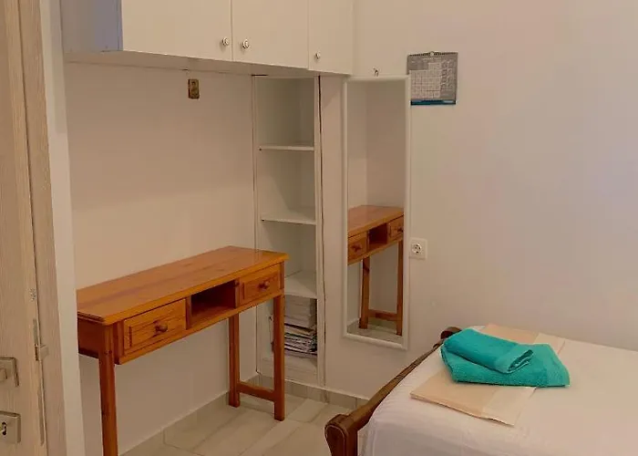 펜션 To Paradosiako Serifos Town