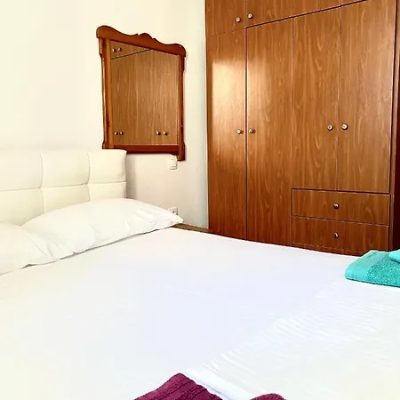 Tatil Evi To Paradosiako Serifos Town